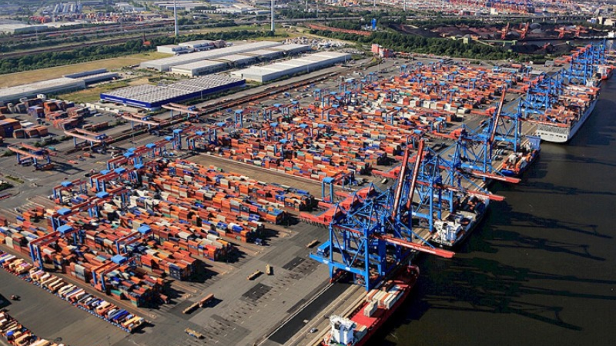 HHLA-Container-Terminal-Altenwerder-small