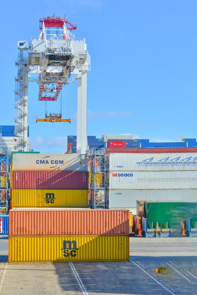 container-port-terminal
