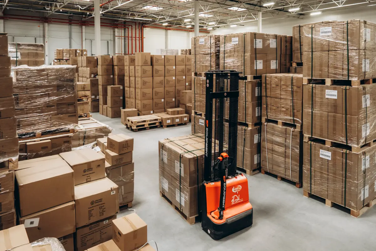 seller preparing inventory for amazon fulfillment center